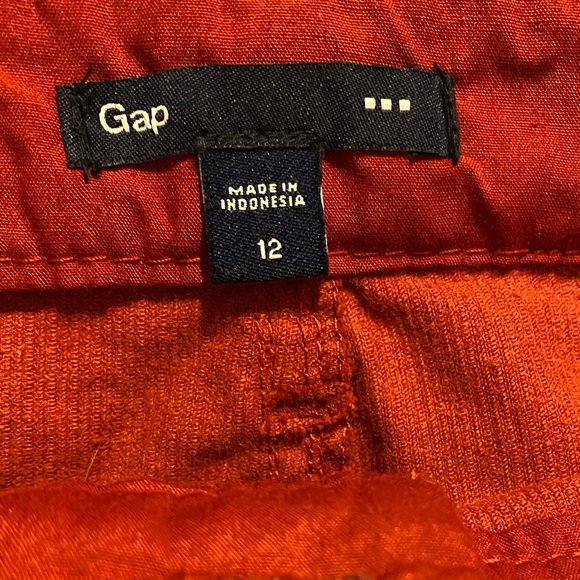 Red Corduroy Gap Skirt - Picture 3 of 3